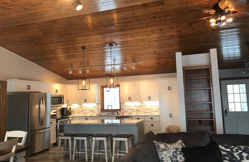 Paw Paw House | 6 Bedroom House On All Sports Lake Cora with Hot Tub and Dock, Sleeps 14!