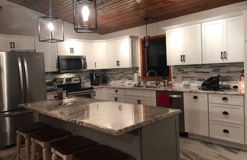 Paw Paw House | 6 Bedroom House On All Sports Lake Cora with Hot Tub and Dock, Sleeps 14!