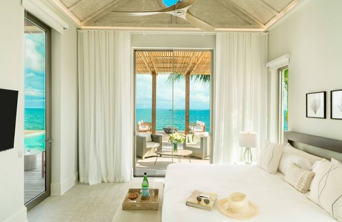 Big Ambergris Cay Resort | 6 BR All-Inclusive Villa with Private Chef @ Ambergris Cay: Dream Pavillion