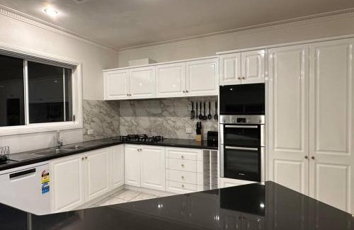 Sandy Bay House | 6-BR house in prime location with fantastic views