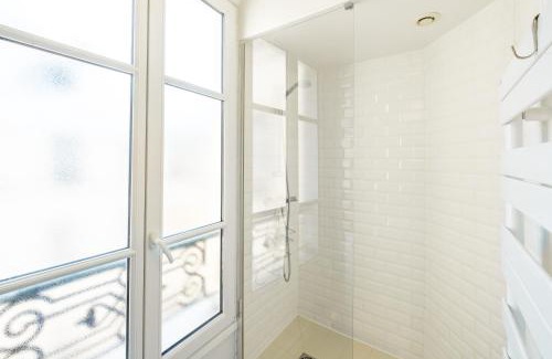 Notre-Dame-des-Champs Apartment | 6 Guests Flat - Montparnasse