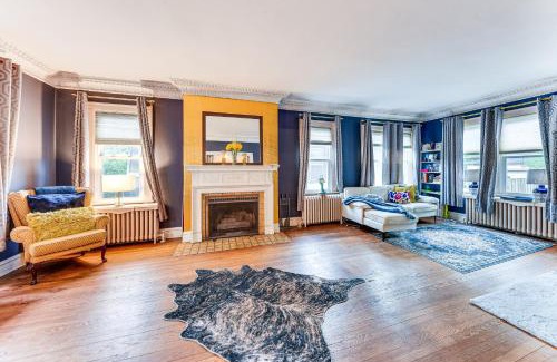 Waukegan House | 6 Mi to Naval Base Spacious Waukegan Home with Yard