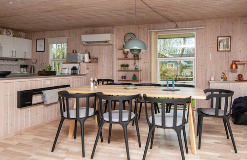 Jegum House | 6 person holiday home in Oksbøl