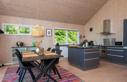 Skaven Strand House | 6 person holiday home in Tarm