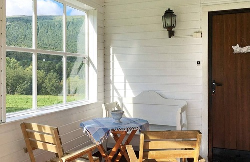 Balsfjord House | 6 person holiday home in Storsteinnes