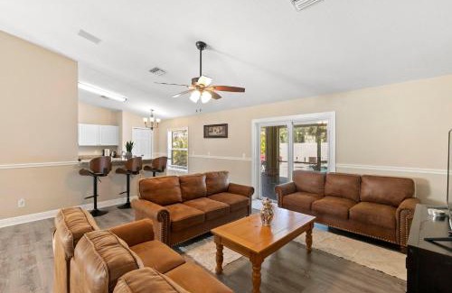 Rural Estates House | 621 Naples