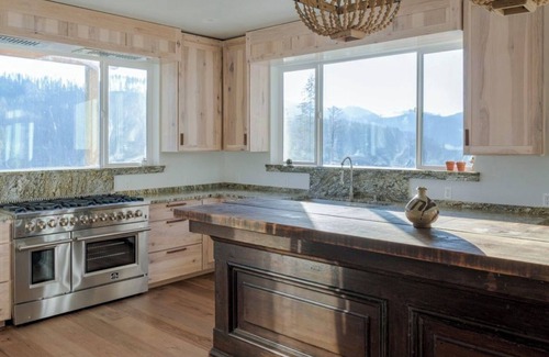 Vida Other | 65 acres of privacy with river and BLM access