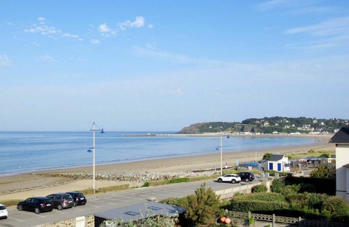 Denneville Apartment | 65 m² Apartment ∙ 2 bedrooms ∙ 4 guests