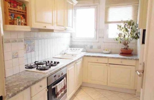 Bondy Apartment | 65m2 Avec Garage, Balcon. Idéal Paris, Disney, CDG