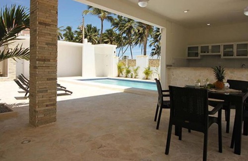 Cabarete Villa | 6BD oceanfront villa with pool, right on a long stretch of sandy beach