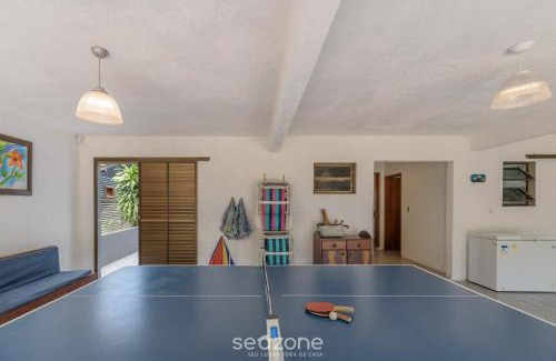 Zimbros House | 6BR Beachfront Home in Bombinhas ABM0101