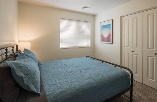 Moab South Valley Apartment | 6K Top Floor Moab RedCliff Condo, POOL & HOT TUB