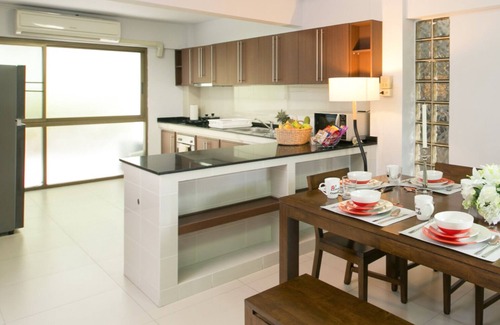 Thung Maha Mek House | 7 BR 4 Stories Townhouse 5min walk to MRT Central Bangkok