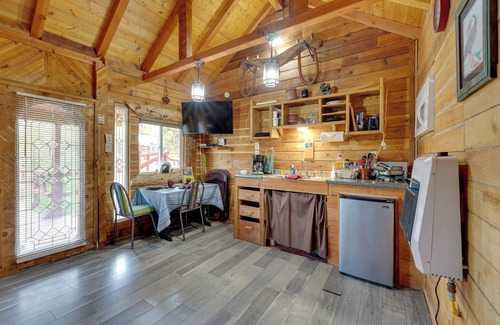 Ridgeway Cabin | 7 Mi to Kenai River: Soldotna Cabin w/Lake Access