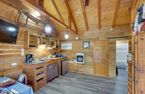 Ridgeway Cabin | 7 Mi to Kenai River: Soldotna Cabin w/Lake Access