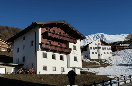 Fendels Apartment | 70 m² Apartment ∙ 2 bedrooms ∙ 4 guests