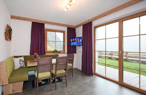 Runhof Apartment | 70 m² Apartment ∙ 3 bedrooms ∙ 5 guests