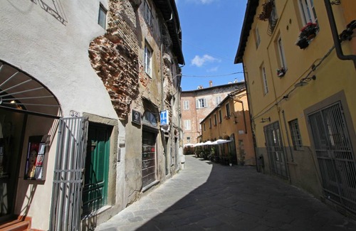 Lucca Historical Center Villa | 75 m² Villa ∙ 1 bedroom ∙ 4 guests