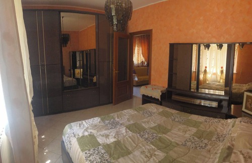 Cinisello Balsamo Bed & Breakfast | 75sqm apartment in villa