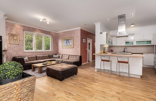 Zaton House | 8 bedroom beautiful home in Zaton