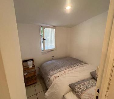 Saint-Aubin-de-Nabirat House | 8-Gîte 5 personnes avec piscine