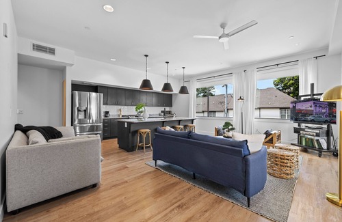 Woodland in Waverly Condo | 8 Min to Broadway-Balcony-Walkable-2 King Beds