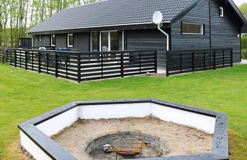 Egense House | 8 person holiday home in Storvorde-By Traum