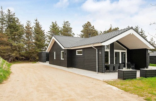 Blavand Strand House | 8 person holiday home in Blåvand