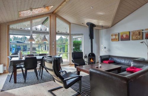 Rodby House | 8 person holiday home in Rødby-By Traum