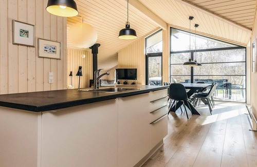 Hoensinge House | 8 person holiday home in Vig