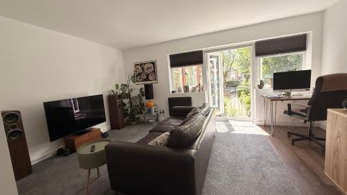 Prestwich House | 8 Riversdale King Size Room
