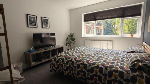 Prestwich House | 8 Riversdale King Size Room