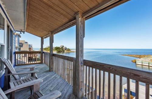 Brigands' Bay House | 8625 - Blue Crush