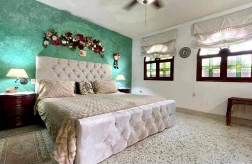 Castillogrande House | 8mg-1 Mansion in Cartagena Near the Sea With Air Conditioning And WIFI