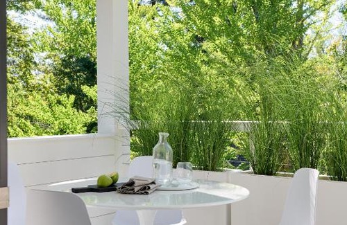 Salisbury Apartment | 9 Academy