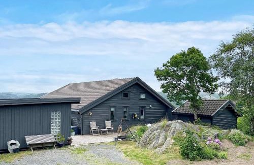 Lyngdal House | 9 person holiday home in Korshamn-By Traum
