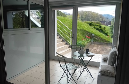 Aramits Apartment | 90 m² - 4 Personnes + Immense Jardin. En Béarn, Près du Pays Basque