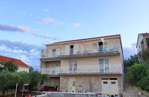 Lumbarda Apartment | 90 m² Apartment ∙ 2 bedrooms ∙ 6 guests