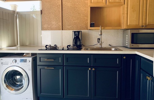 Mira Mesa House | 9B4B house,11 beds sleeps 20, by UCSD La Jolla Zoo SeaWorld Legoland