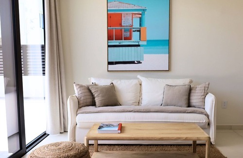 Beacon Hill Apartment | A-101 at The Hills Residence