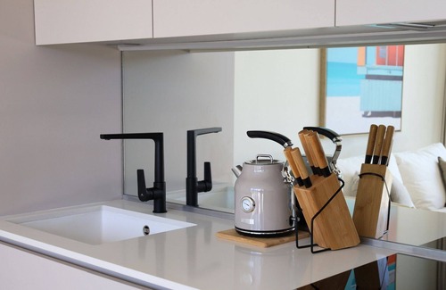 Beacon Hill Apartment | A-101 at The Hills Residence