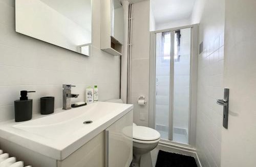 Chevry Apartment | A 6 mns de la station de ski Crozet, proche Genève