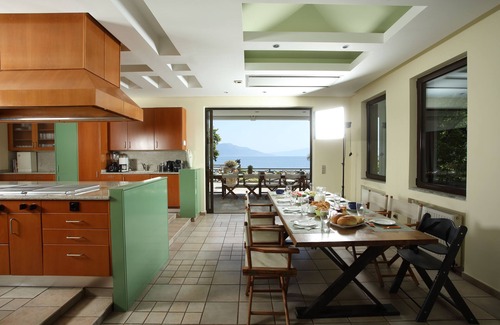 Molos-Agios Konstantinos Villa | A Beachfront Villa in a Retreat Location!