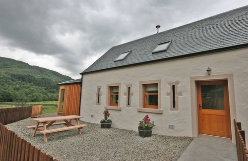 Benmore Cottage | A beautiful barn conversion set within the grounds of a working farm.