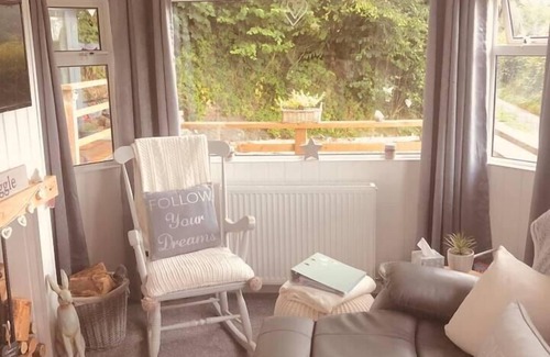 Felinfach Cabin | A beautiful, unique lodge, made for two