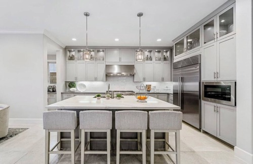 Orchard Hills Villa | A beautiful villa in the Orchards with swimming pool and spa