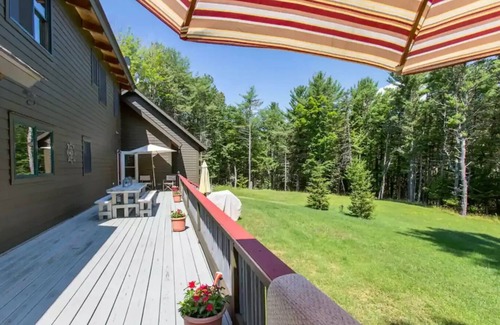 Meredith House | A breathtakingly pristine luxury cabin on 14 private acres