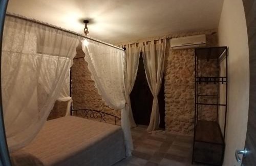 Naro House | A cantunera o castieddu