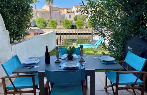 Aigues-Mortes Villa | A chic and comfortable 2 bedroom villa and mooring in private marina development