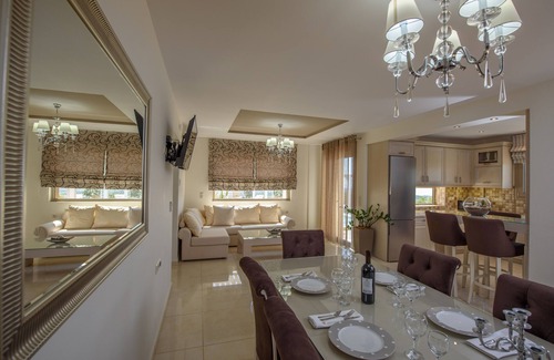 Kamilari Villa | A chic and luxurious villa with private pool.